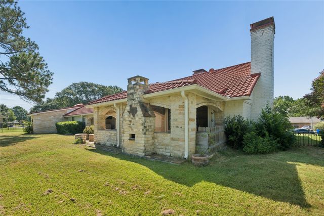 1307 Cherry Hill Court, Mansfield, TX 76063