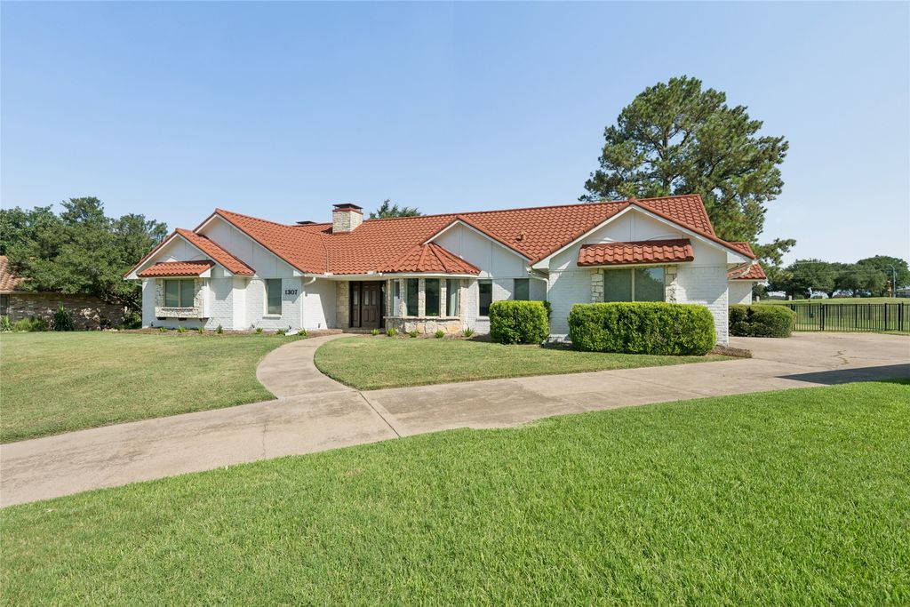1307 Cherry Hill Court, Mansfield, TX 76063