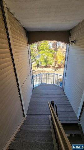 780 River Road 373, Edgewater, NJ 07020