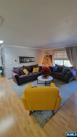 780 River Road 373, Edgewater, NJ 07020