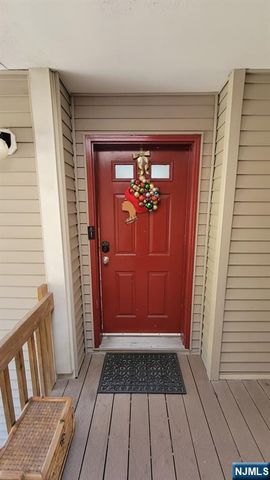 780 River Road 373, Edgewater, NJ 07020