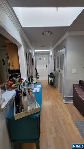 780 River Road 373, Edgewater, NJ 07020