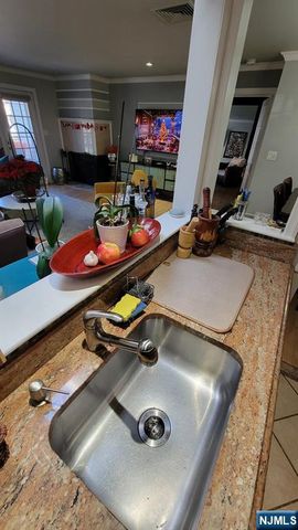 780 River Road 373, Edgewater, NJ 07020