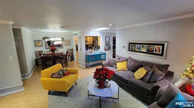 780 River Road 373, Edgewater, NJ 07020