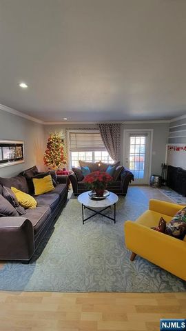 780 River Road 373, Edgewater, NJ 07020