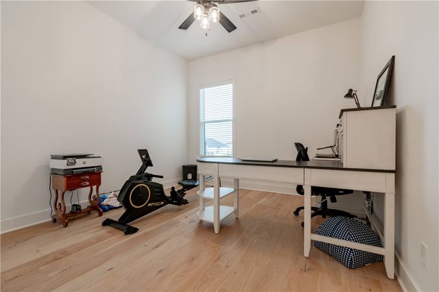 901 Noah Street, Fayetteville, AR 72703