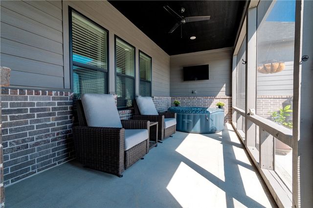 901 Noah Street, Fayetteville, AR 72703