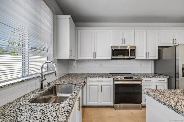 4388 Cadence, Oceanside, CA 92057