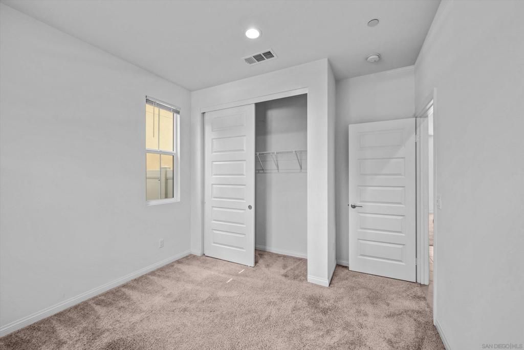 Image 12 of property listing at 4388 Cadence, Oceanside, CA 92057