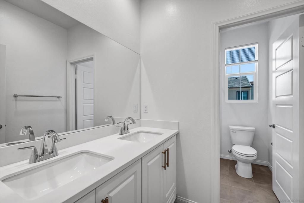 Image 17 of property listing at 4388 Cadence, Oceanside, CA 92057