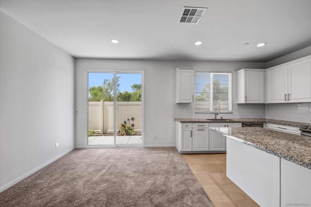 Image 2 of property listing at 4388 Cadence, Oceanside, CA 92057