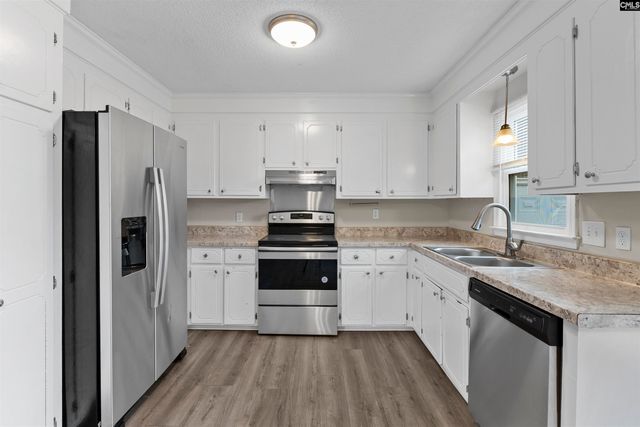 837 Setter Lane, Hopkins, SC 29061