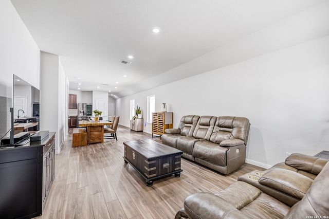 5906 Argae, San Antonio, TX 78253