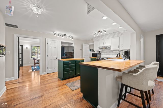7151 Lindenwood Drive, Indianapolis, IN 46227