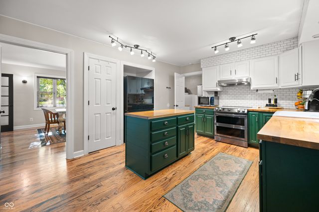7151 Lindenwood Drive, Indianapolis, IN 46227