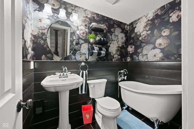 7151 Lindenwood Drive, Indianapolis, IN 46227