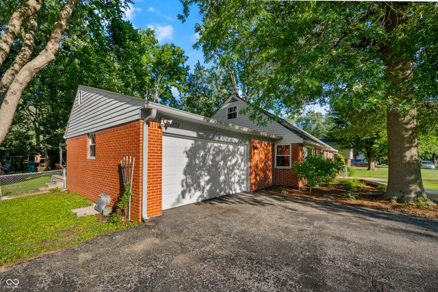 7151 Lindenwood Drive, Indianapolis, IN 46227