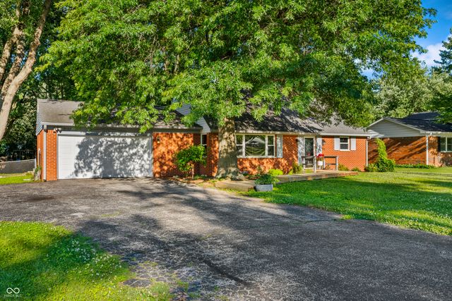 7151 Lindenwood Drive, Indianapolis, IN 46227