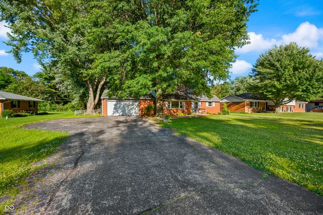 7151 Lindenwood Drive, Indianapolis, IN 46227