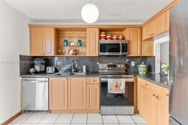 11350 SW 160th Ave, Miami, FL 33196