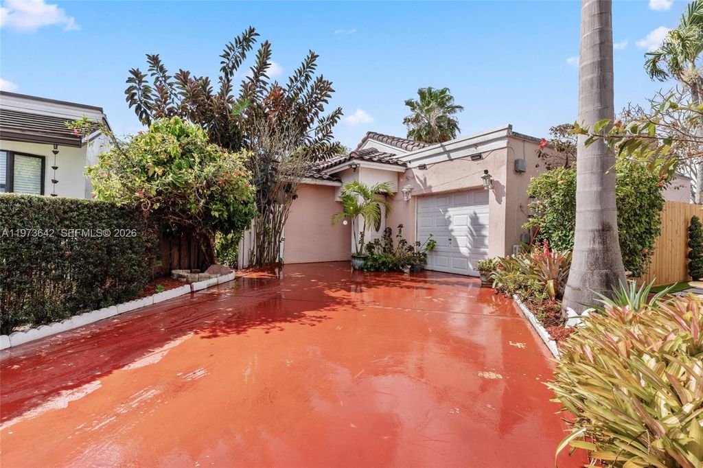 11350 SW 160th Ave, Miami, FL 33196