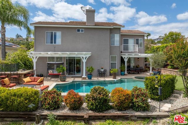 7276 Glenhaven Court, West Hills, CA 91307