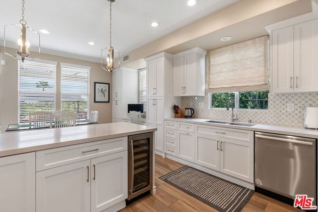 7276 Glenhaven Court, West Hills, CA 91307