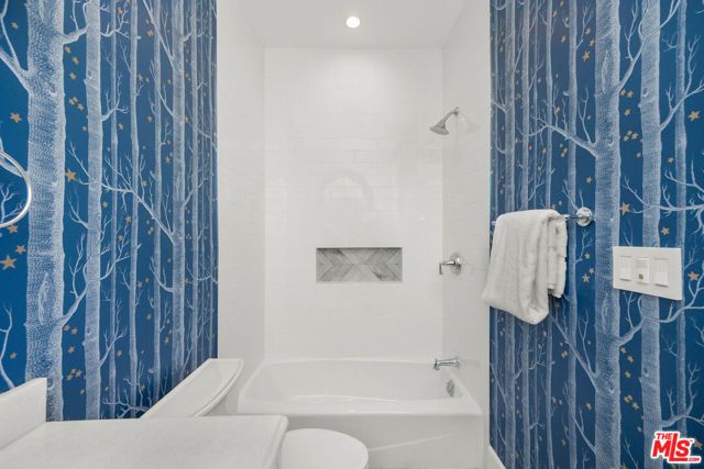 6227 W 5th Street, Los Angeles, CA 90048