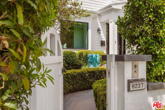 6227 W 5th Street, Los Angeles, CA 90048