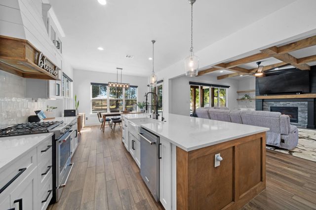 31 Quiet Springs Trail, Willis, TX 77378