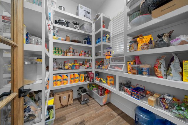 31 Quiet Springs Trail, Willis, TX 77378