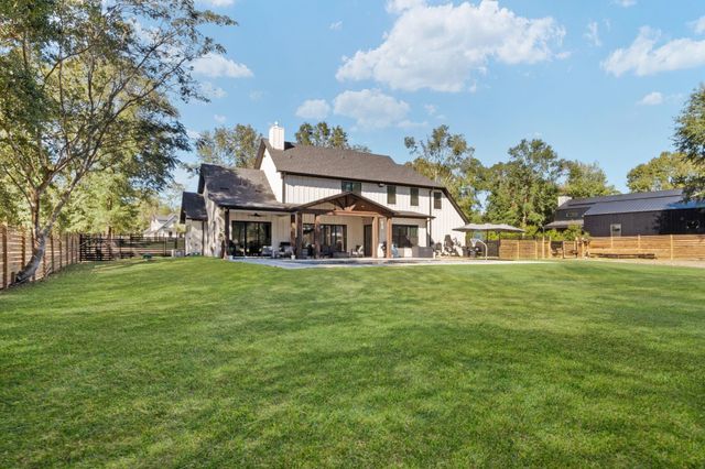 31 Quiet Springs Trail, Willis, TX 77378