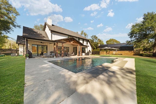 31 Quiet Springs Trail, Willis, TX 77378