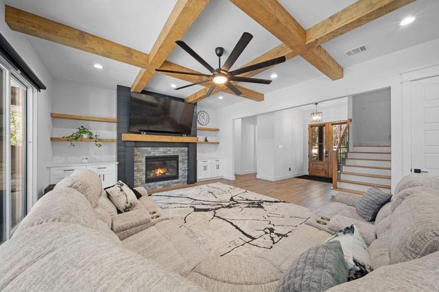 31 Quiet Springs Trail, Willis, TX 77378