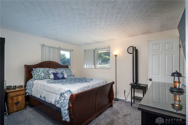 1172 Mint Springs Drive, Fairborn, OH 45324