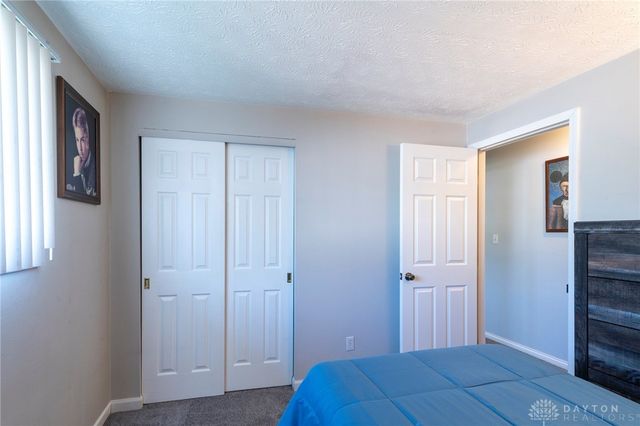 1172 Mint Springs Drive, Fairborn, OH 45324