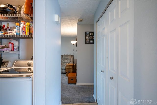 1172 Mint Springs Drive, Fairborn, OH 45324