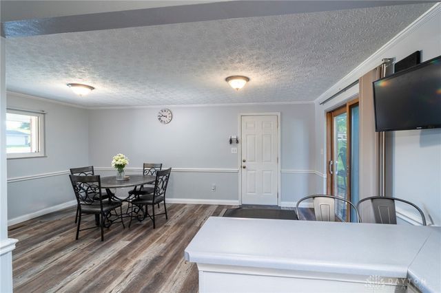 1172 Mint Springs Drive, Fairborn, OH 45324