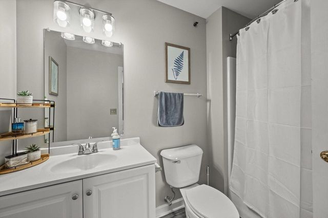 S77W19405 Lakewood DRIVE, Muskego, WI 53150