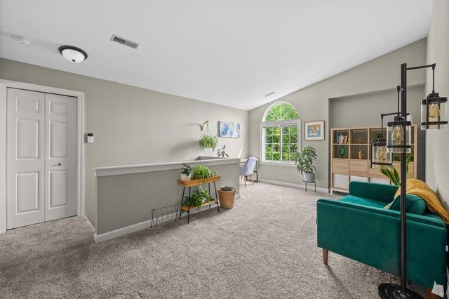 S77W19405 Lakewood DRIVE, Muskego, WI 53150