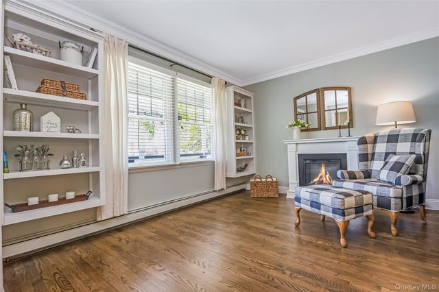 9 Collins Avenue, Kings Park, NY 11754