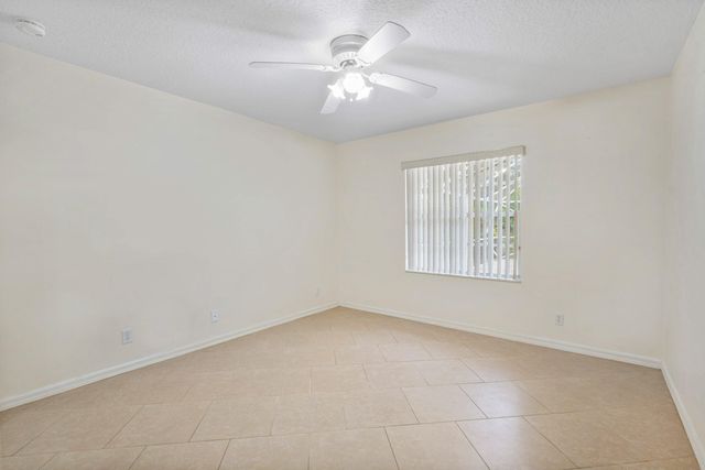 15592 99th Street N, West Palm Beach, FL 33412