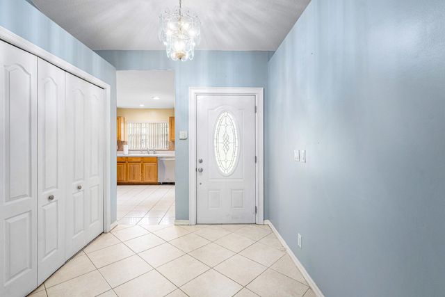 15592 99th Street N, West Palm Beach, FL 33412