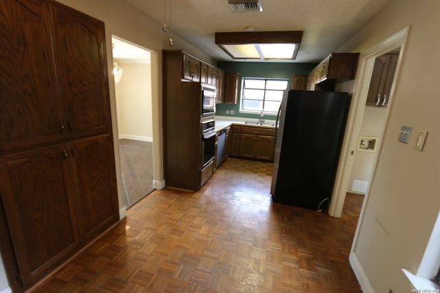 25114 SUMMIT CRK, San Antonio, TX 78258