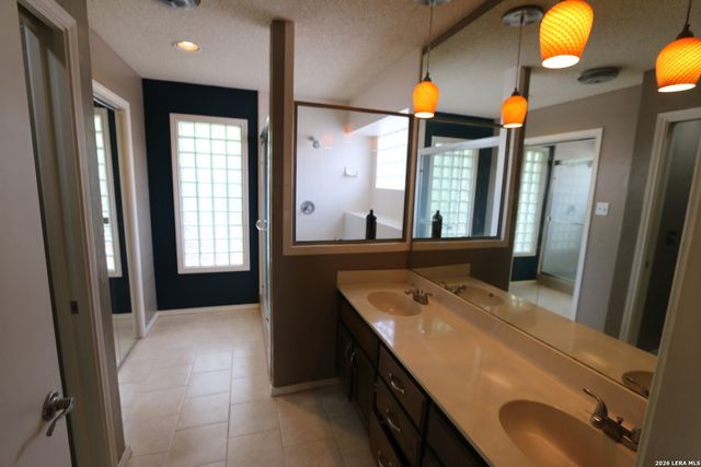 25114 SUMMIT CRK, San Antonio, TX 78258