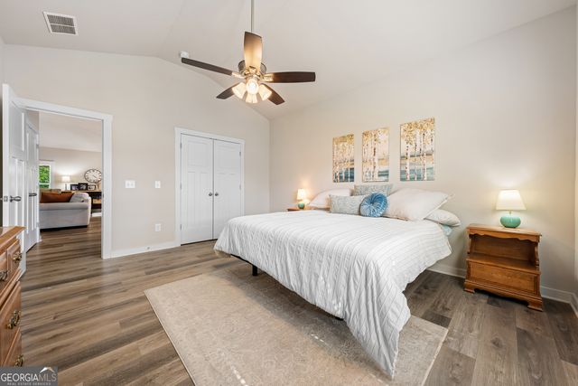 237 N Point Circle, Hartwell, GA 30643