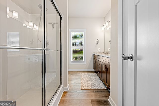 237 N Point Circle, Hartwell, GA 30643