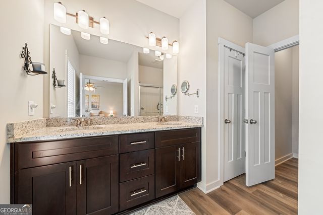 237 N Point Circle, Hartwell, GA 30643