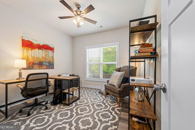 237 N Point Circle, Hartwell, GA 30643
