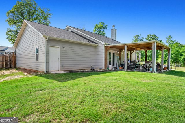237 N Point Circle, Hartwell, GA 30643